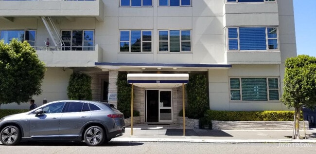 property at 1000 Green St