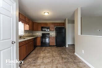 2634 Lullwater Ln in Indianapolis, IN - Building Photo - Building Photo