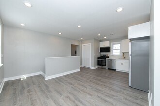 438 Broadway-Unit -Unit 7 in Camden, NJ - Building Photo - Building Photo