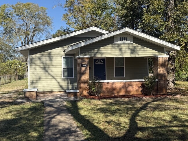 property at 1508 Alabama Ave SW