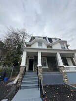 529 Brinton St in Philadelphia, PA - Building Photo
