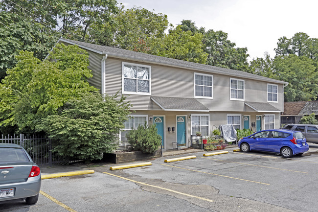 2-8 S University Ave in Fayetteville, AR - Foto de edificio - Building Photo