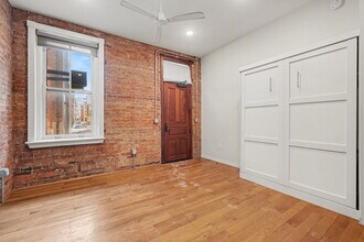 26 E 14th St in Cincinnati, OH - Building Photo - Building Photo