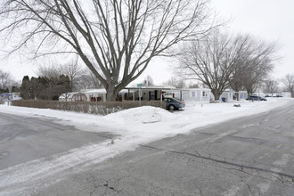 Falcon Farms in Port Byron, IL - Building Photo - Building Photo