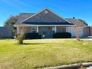 8129 Lemon Tree St in Port Arthur, TX - Building Photo - Building Photo