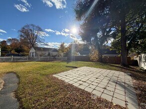 128 Harlan St in Manchester, CT - Building Photo - Building Photo