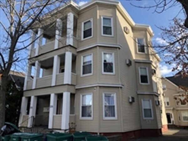 104-106 Lewis St in Lynn, MA - Building Photo