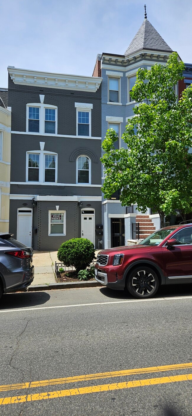 2016 1st St NW, Unit #2