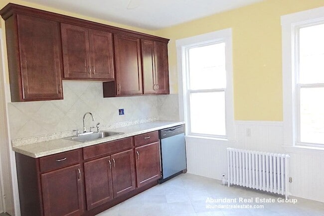 property at 58 Dartmouth St