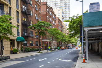 46 West 65th Street in New York, NY - Building Photo - Primary Photo