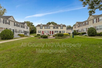 2511 Kent Town Pl in Hyattsville, MD - Building Photo - Building Photo