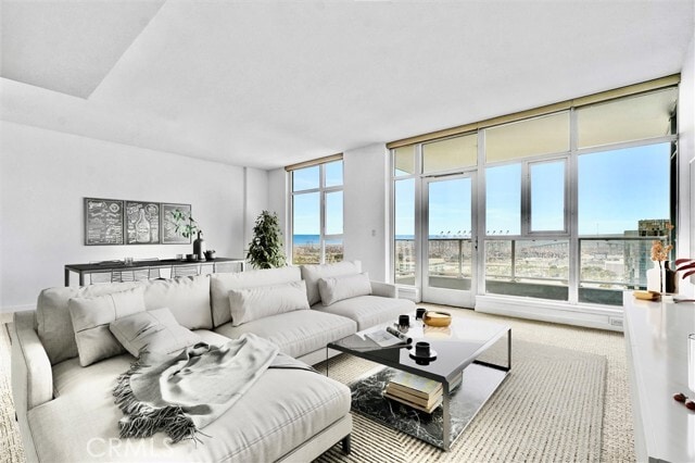 411 W Seaside Way in Long Beach, CA - Building Photo - Building Photo