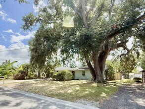 4611 E 24th Ave in Tampa, FL - Building Photo - Building Photo