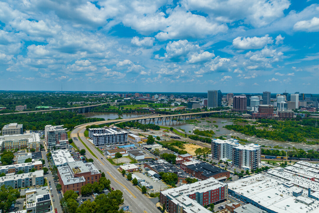 201 W Commerce Rd in Richmond, VA - Building Photo