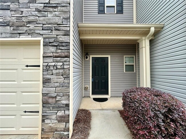 664 Oakside Pl in Acworth, GA - Building Photo - Building Photo