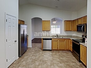 12584 W Clarendon Ave in Avondale, AZ - Building Photo - Building Photo