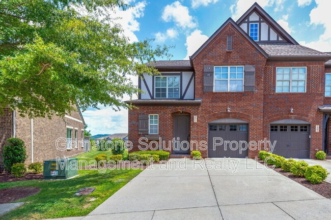 property at 2040 Bungalow Dr
