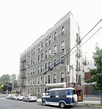 575 E 139th St in Bronx, NY - Building Photo - Building Photo