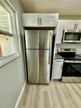 460 Base Ave E in Venice, FL - Building Photo - Building Photo