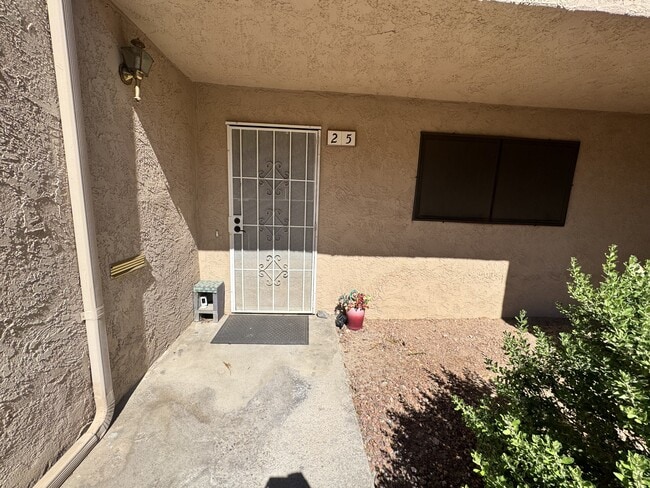 property at 1280 Mohave Dr