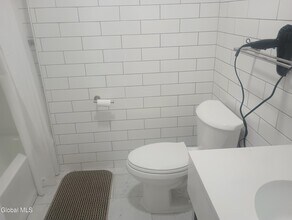 199 Lark St in Albany, NY - Foto de edificio - Building Photo