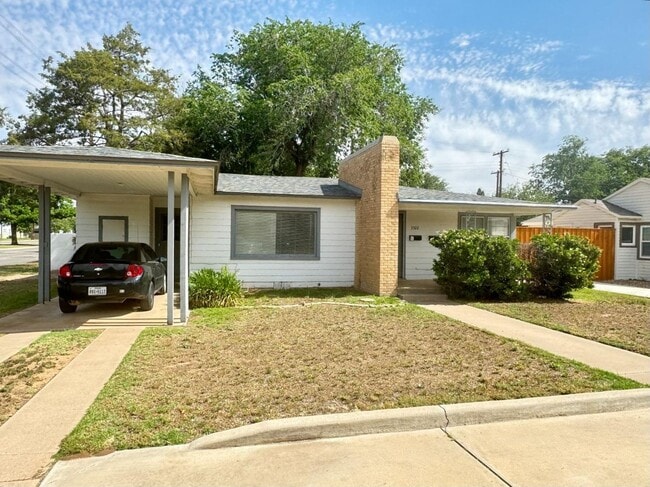 property at 3322 26th St