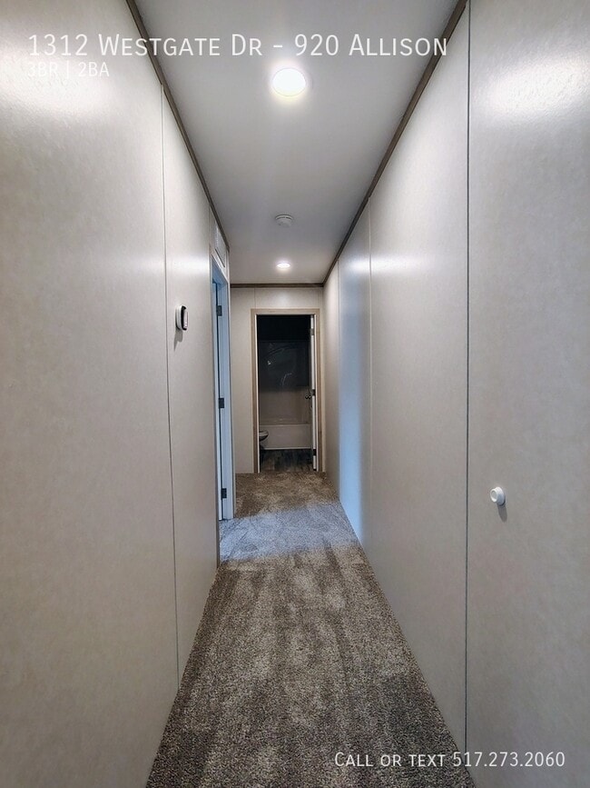 1312 Westgate Dr in Vermillion, SD - Building Photo - Building Photo