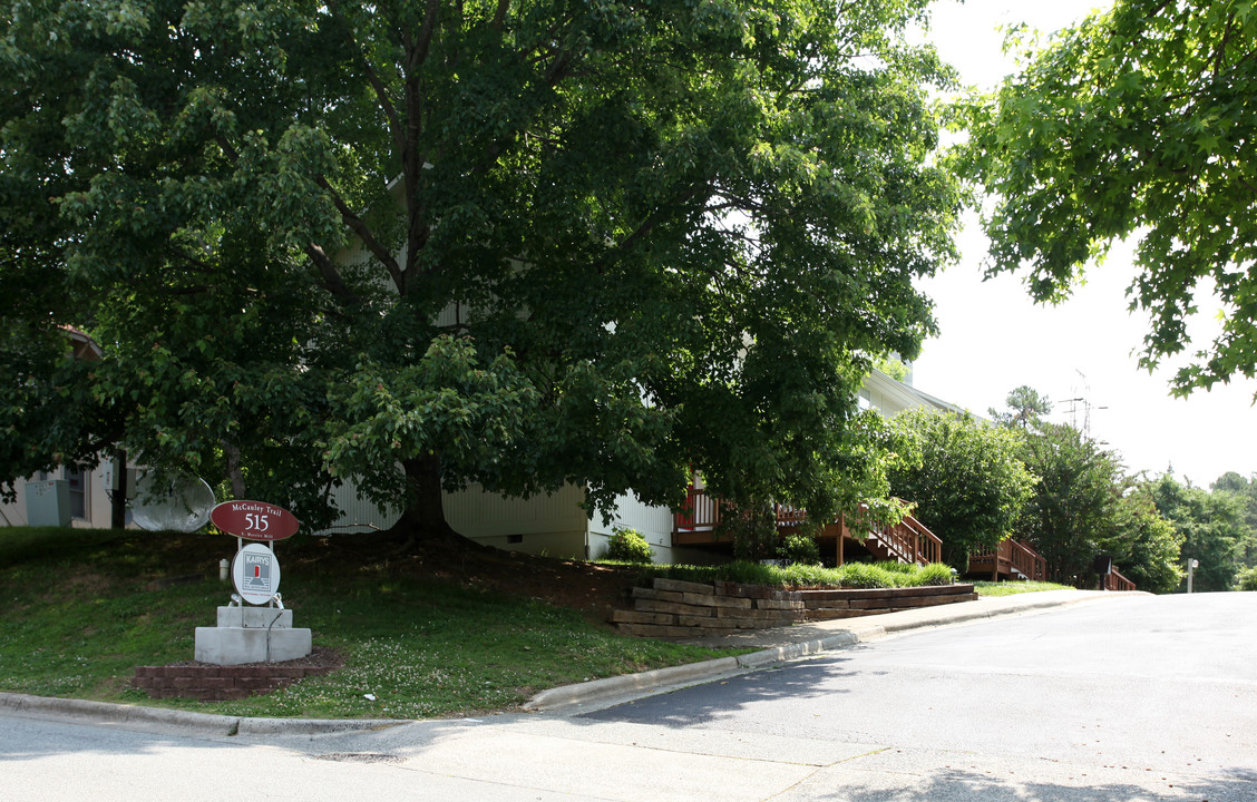 McCauley Trail Apartment in Chapel Hill, NC - Building Photo