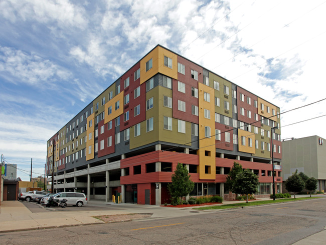 Lincoln Terrace Apartments in Denver, CO - Foto de edificio - Building Photo