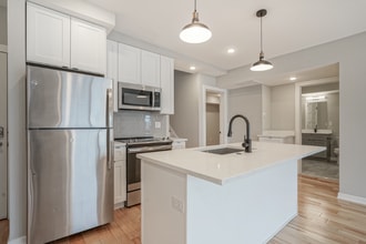 1710 Cambridge St, Unit 8 in Philadelphia, PA - Building Photo - Building Photo