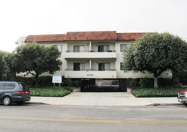 Franklin Vista Apartments in Los Angeles, CA - Building Photo - Building Photo