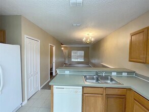 521 Wilton Cir in Sanford, FL - Building Photo - Building Photo