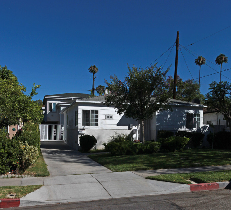 1171 Irving Ave in Glendale, CA - Foto de edificio