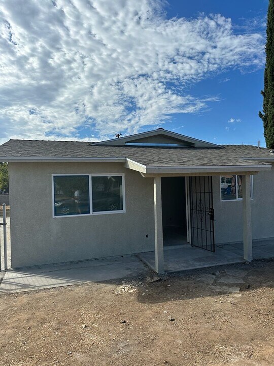 524 D St in Ramona, CA - Building Photo