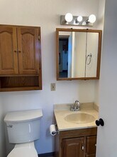310 W Lupton St in Manteca, CA - Building Photo - Building Photo