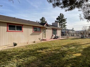 8550 Cassilis Dr in Reno, NV - Building Photo - Building Photo