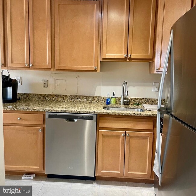 property at 5225 Pooks Hill Rd