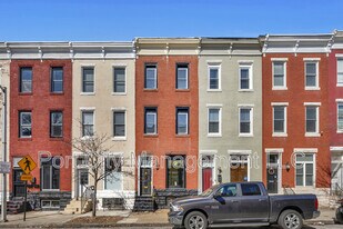 312 E 22nd St in Baltimore, MD - Building Photo