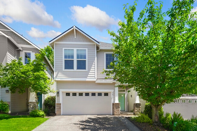 3671 Wild Rose Loop in West Linn, OR - Building Photo - Building Photo