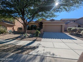 651 W Sonatina Ln in Oro Valley, AZ - Building Photo