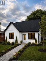 12401 Renaud St in Windsor, ON - Building Photo
