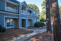 Regency Place Apartments in Durham, NC - Foto de edificio - Building Photo