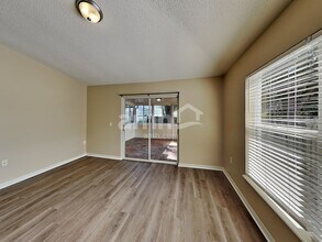 16027 Dorchester Blvd in Clermont, FL - Foto de edificio - Building Photo