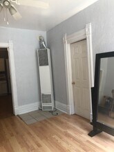 1518 N Greenview Ave in Chicago, IL - Building Photo - Building Photo