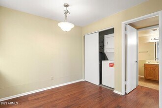 16635 N Cave Creek Rd, Unit 112 in Phoenix, AZ - Building Photo - Building Photo
