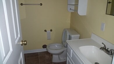 29808 Bradner Dr in Warren, MI - Building Photo - Building Photo