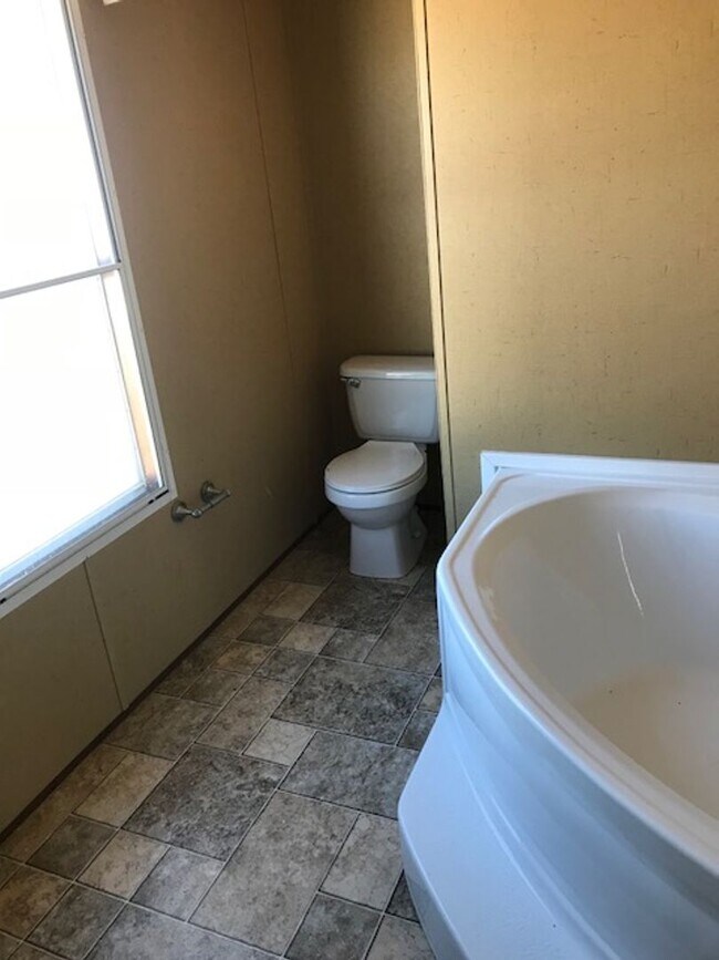 1204 N Avenue K in Portales, NM - Building Photo - Building Photo