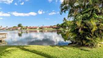 5596 SW 28th Terrace in Fort Lauderdale, FL - Building Photo