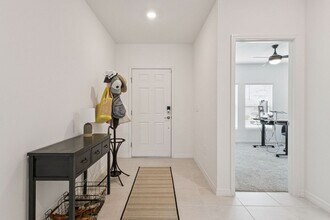 1099 Calico Pointe Cir in Groveland, FL - Building Photo - Building Photo