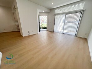 450 Shadowgraph Dr in San Jose, CA - Building Photo - Building Photo